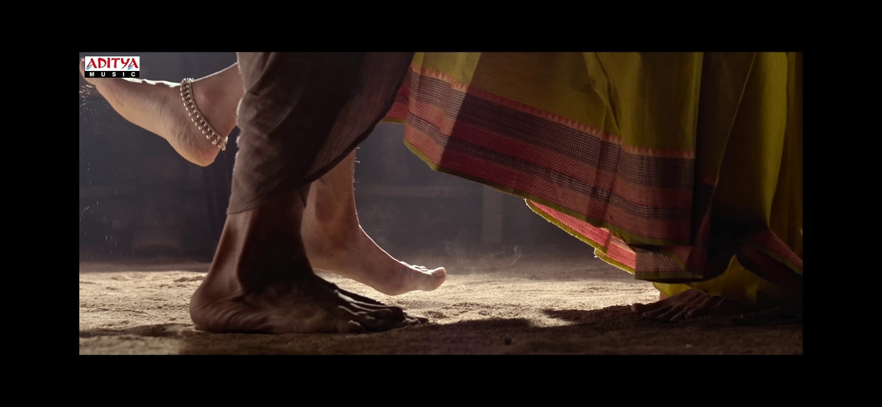 Pooja Hegde Feet